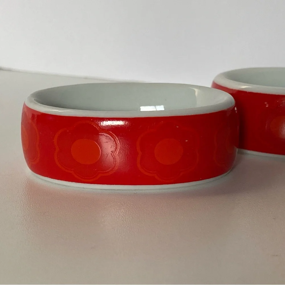 Porcelain Napkin Rings Wunsiedel Bavaria Germany Red Flowers Daisy EUC Vintage